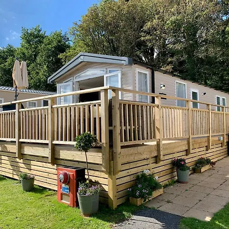 Lydstep Beach Bayview 3-Bedroom Holiday Home Tenby Exterior photo