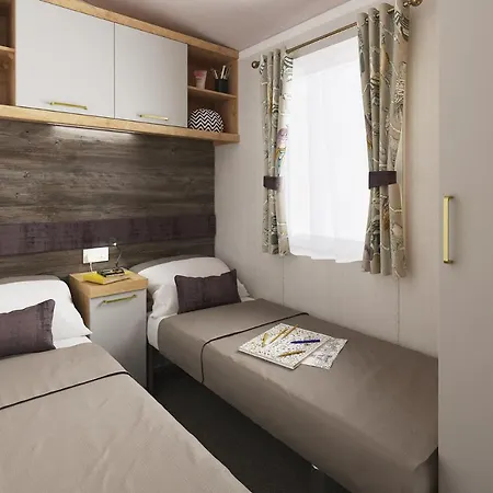 Lydstep Beach Bayview 3-Bedroom Holiday Home Tenby Exterior photo